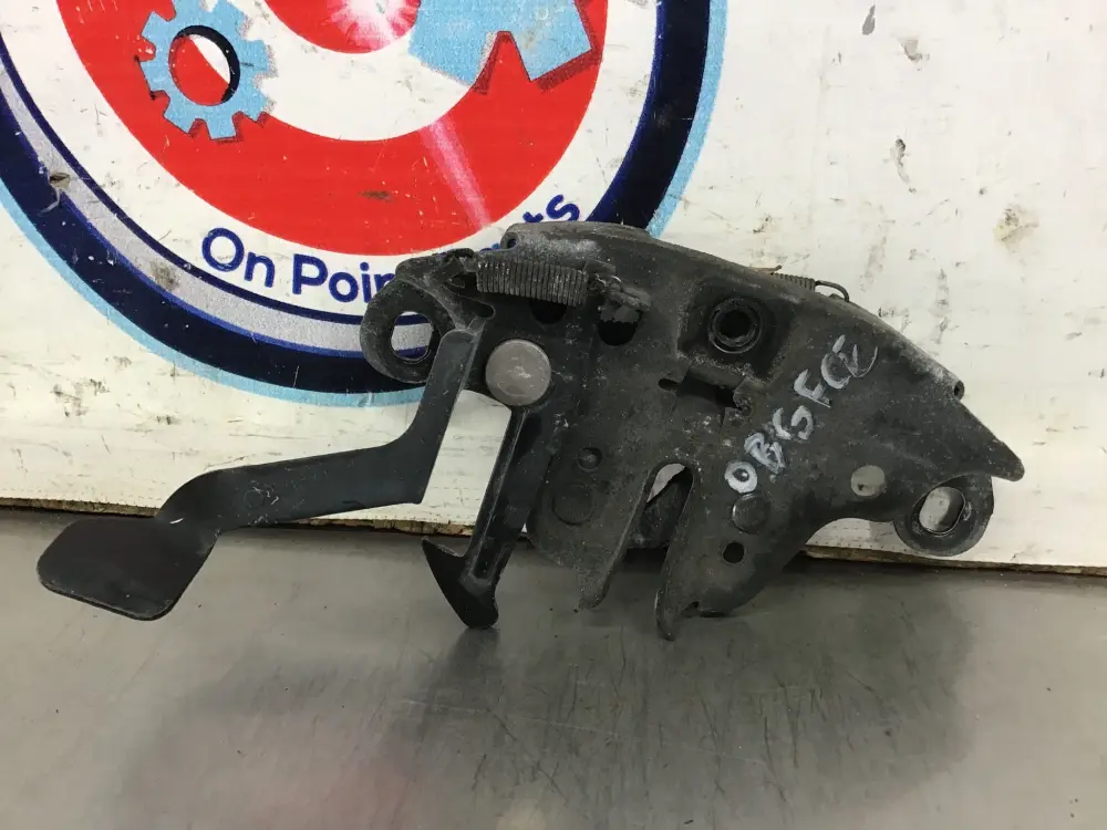 2004 Infiniti G35 Hood Latch OEM 13BGFCE