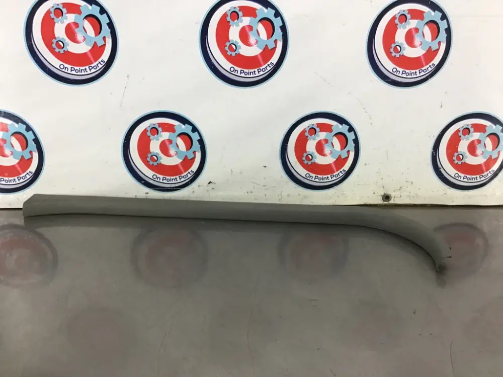 2004 Nissan 350Z Passenger Right Door Threshold Sill Trim OEM 22BC4D7