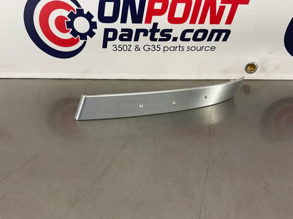 2006 Nissan 350Z Passenger Right Door Grip Trim 80932 OEM 12BI3DE