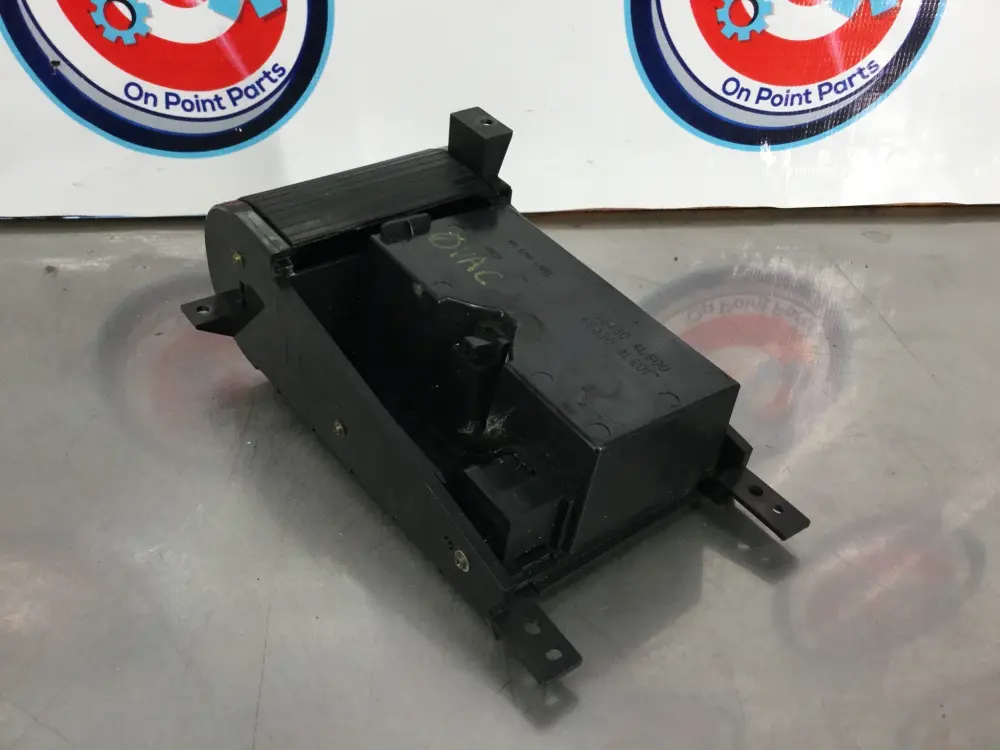 2003 Infiniti G35 Interior Center Console Storage Cup Holder OEM 5VAC Non-Slip Base