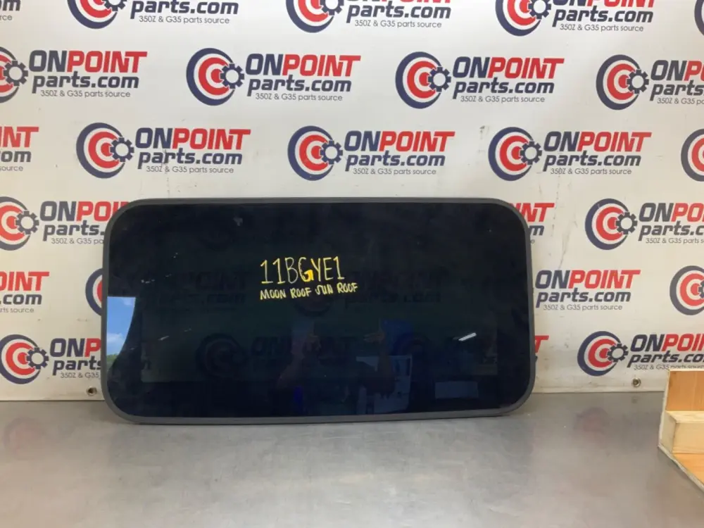 2007 Infiniti V35 G35 Moon Roof Sun Roof Glass OEM 11BGYE1