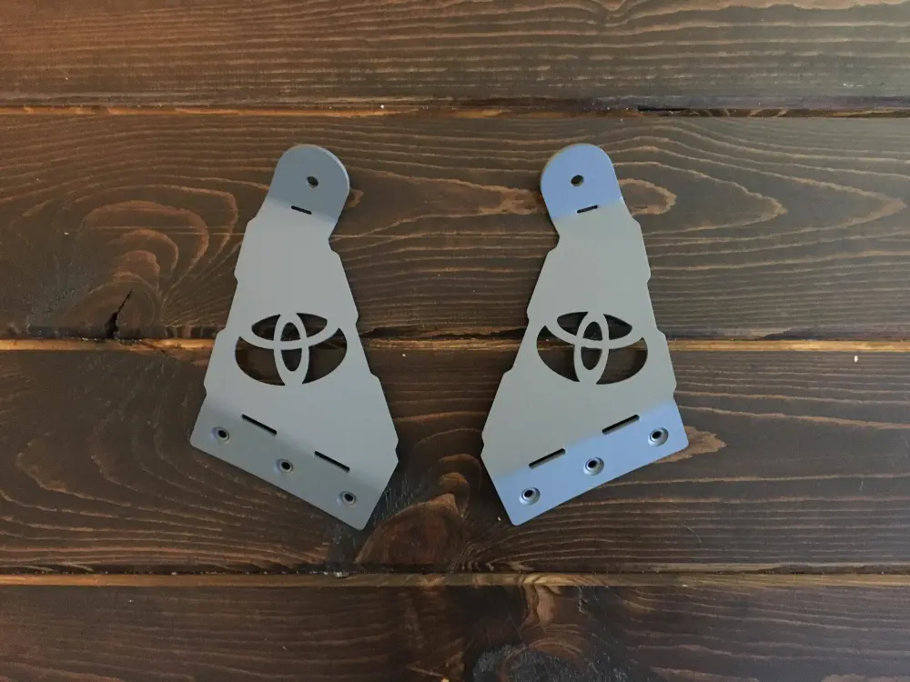 1996-2002 4Runner / 1996-2004 Tacoma 42" Curved Portable Bar Brackets - Toyota Emblem