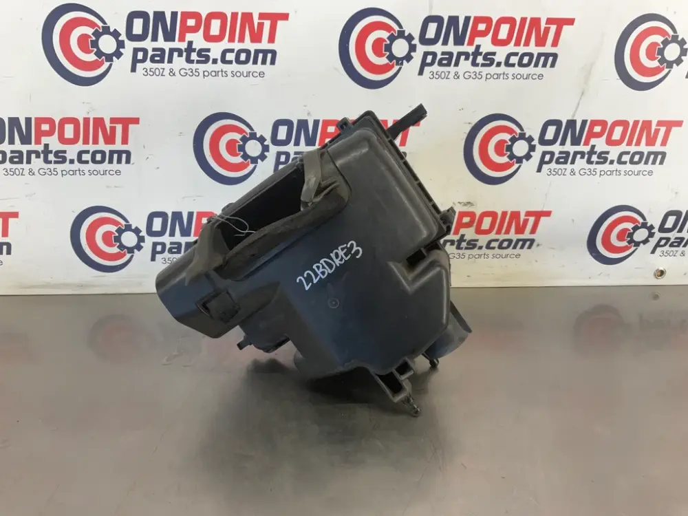 2003 Infiniti G35 Coupe Air Intake Filter Box MAF Mass Air Flow OEM 22BDRE3