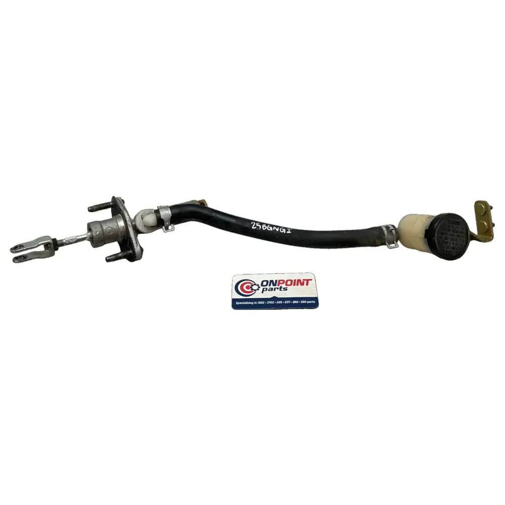 03-04 G35 350Z Clutch Master Cylinder 30610Cd000 Oem Gng