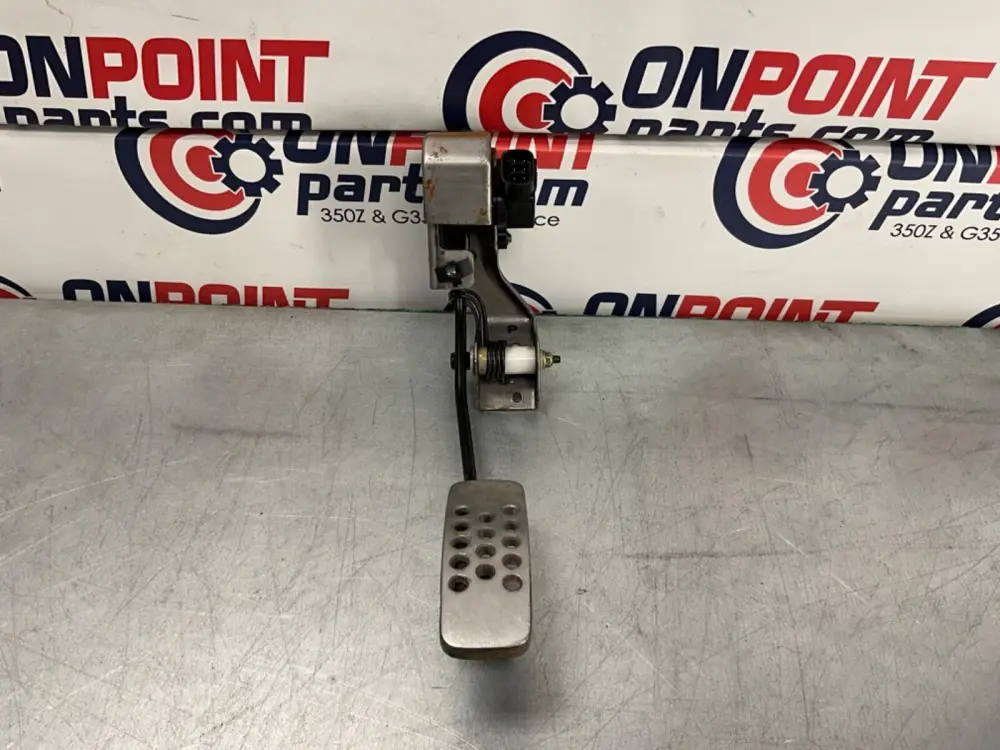 2005 Infiniti V35 G35 Hand-crank Gas Accelerator Throttle Pedal OEM 13BJXEI