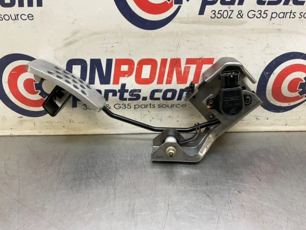 2006 Nissan Z33 350Z Gas Accelerator Throttle Pedal OEM 11BB1FI