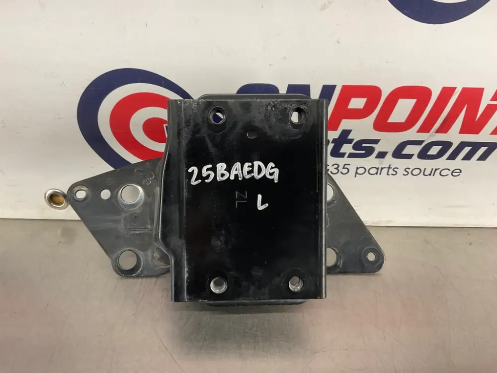 2005 Nissan 350Z Driver Left Front Bumper Impact Stay Bracket OEM 25BAEDG