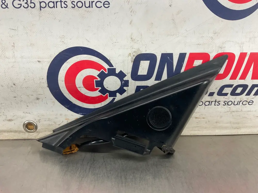 2003 Nissan 350Z Passenger Right Tweeter Speaker Cover 80292 OEM 23BCPEE