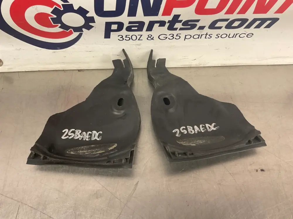 2005 Nissan 350Z Hood Wind Seals OEM 25BAEDC