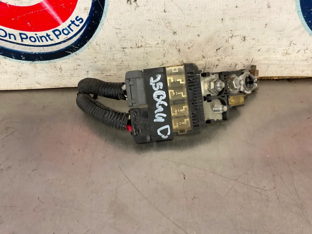 2006 Nissan 350Z Positive Battery Terminal Cable OEM 25BGGDC