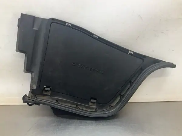 2008 Infiniti V36 G37 Battery Cover Panel Bezel Trim Oem 22Bd8Ge