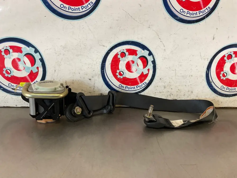 2004 Nissan 350Z Passenger Right Seat Belt Retractor Tensioner OEM 24BIVDE