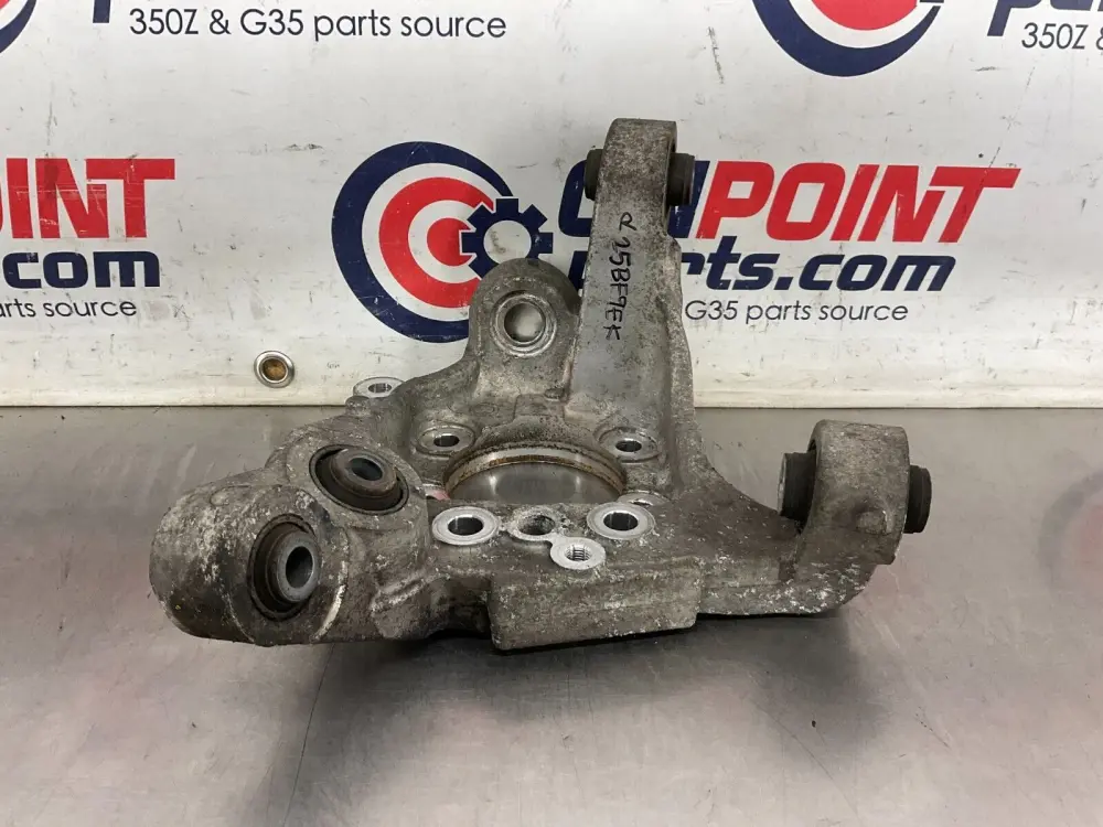 2004 Nissan 350Z Passenger Right Rear Suspension Knuckle Axle Housing OEM 25BF9E
