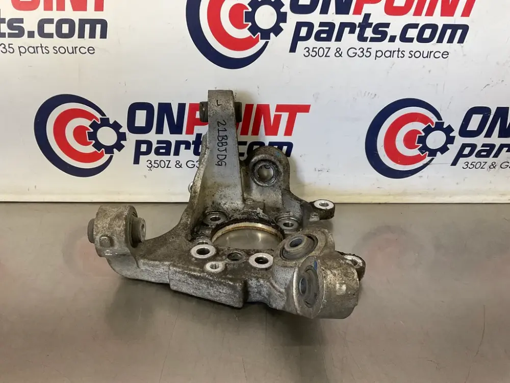 2006 Nissan 350Z Driver Left Rear Suspension Knuckle Axle Housing OEM 21BBJDG