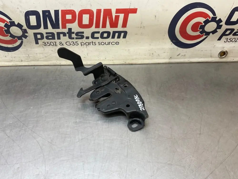 2007 Nissan Z33 350Z Hood Latch OEM 25BBMFC
