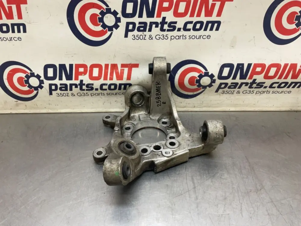 2007 Nissan Z33 350Z Passenger Rear Suspension Knuckle Axle Housing OEM 25BBMFK