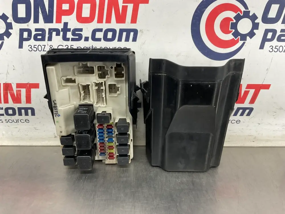 2005 Infiniti G35 IPDM Big Engine Fuse Relay Module Box 284B7 OEM 24BFFEC