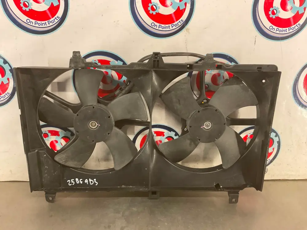 2005 Nissan 350Z Radiator Fan Assembly OEM 25BF9D3
