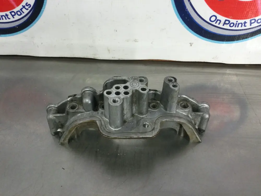 2006 Infiniti G35 Driver Left RevUp Camshaft Solenoid Cap Bracket OEM 0BL3BI