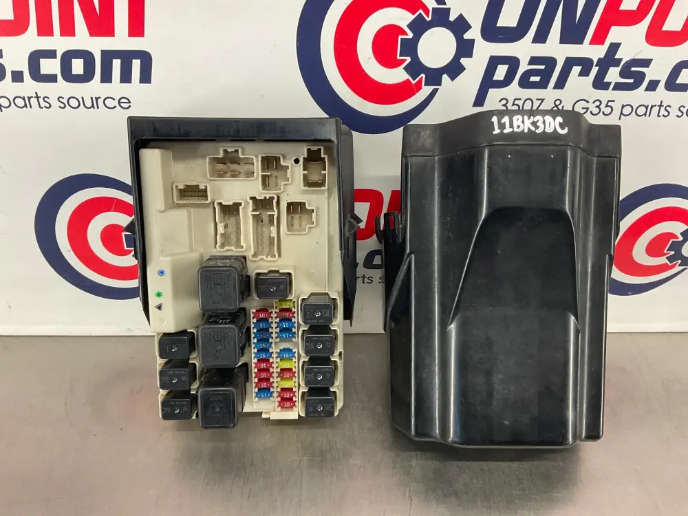 2006 Infiniti G35 IPDM Engine Oversized Fuse Relay Module Box 284B7AQ01B OEM 11BK3DC
