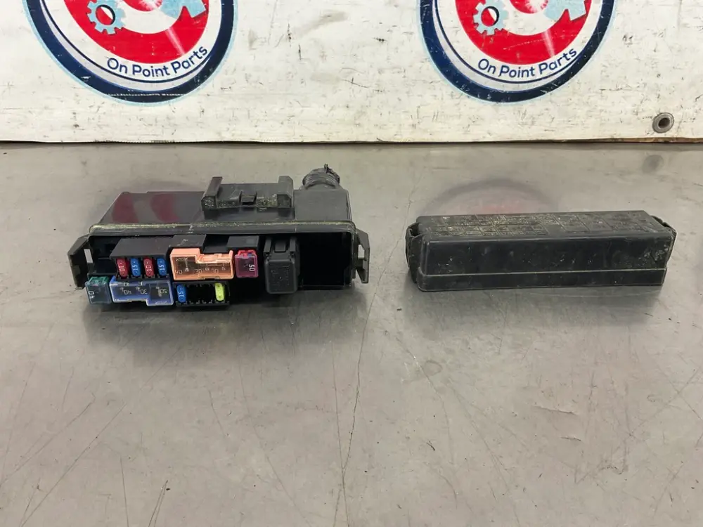 2006 Infiniti G35 IPDM Slim Engine Fuse Relay Box OEM 11BGNDE