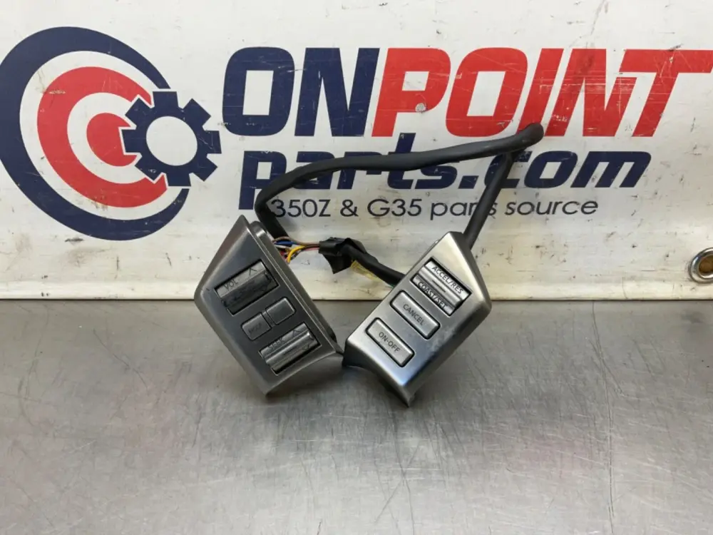 2005 Infiniti V35 G35 Steering Wheel Switches OEM 13BJXEA