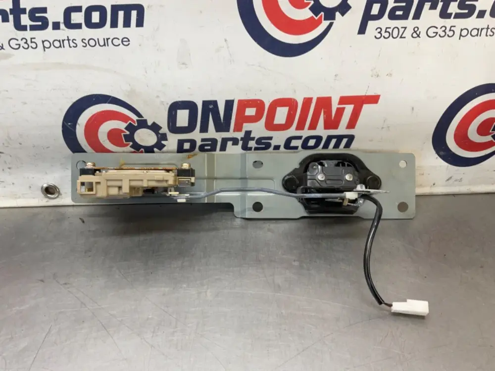 2007 Nissan Z33 350Z Trunk Latch Assembly OEM 25BBMFC