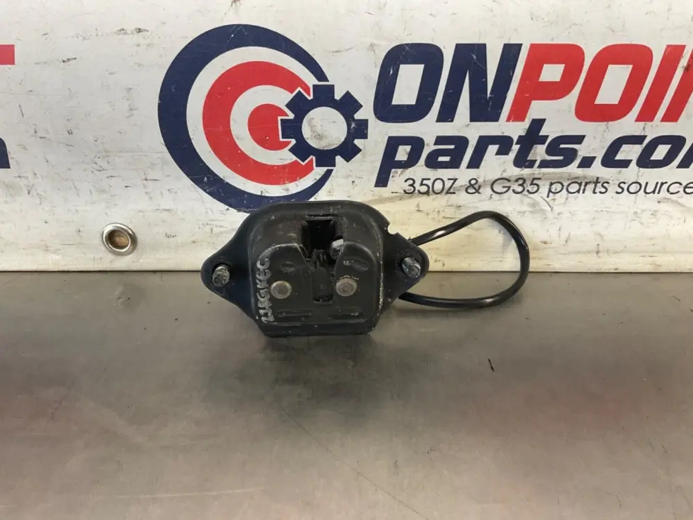 2007 Nissan Z33 350Z Trunk Lock Latch OEM 21BGKEC