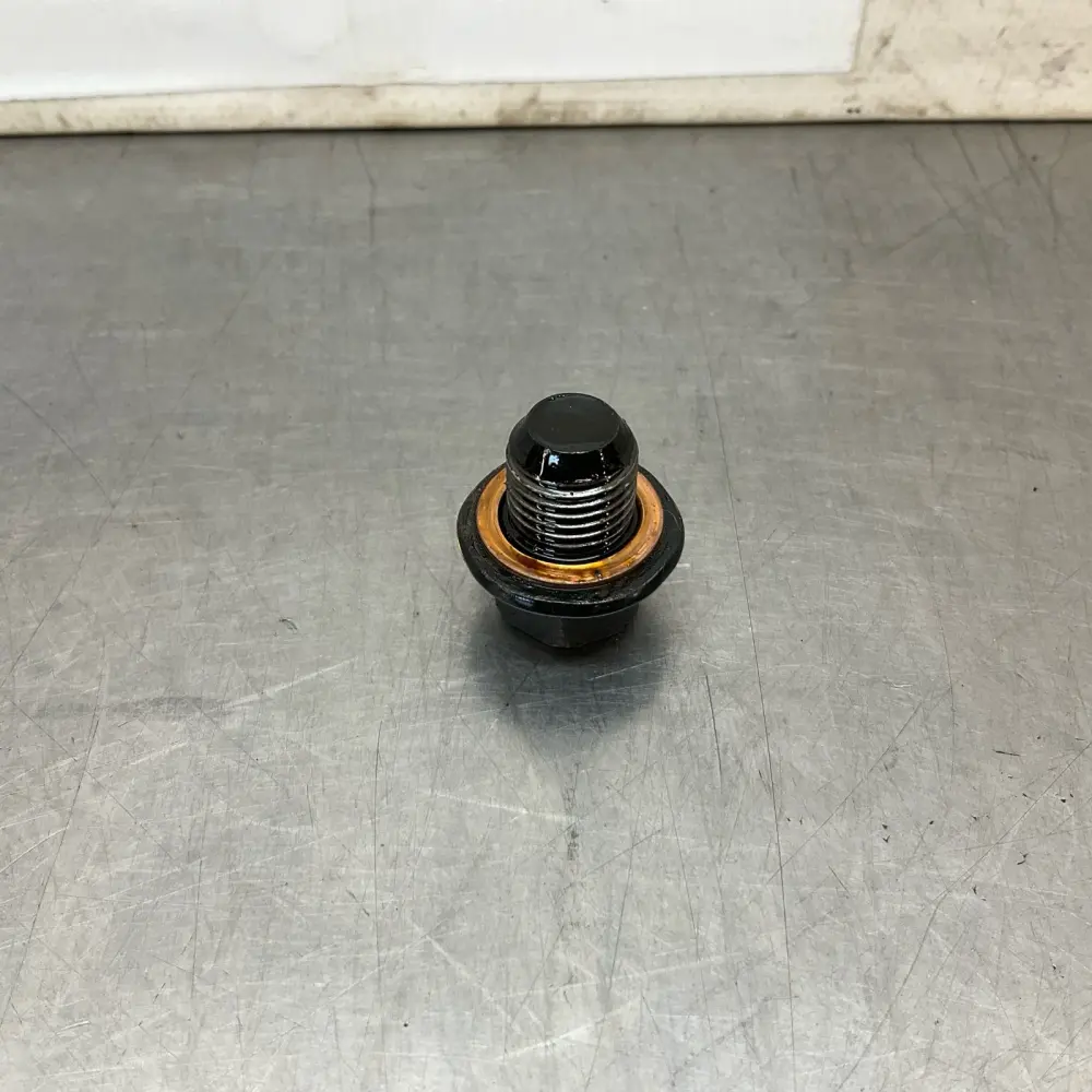 2015 Infiniti V36 G37 Engine Oil Drain Plug Oem 12Bd4Gc