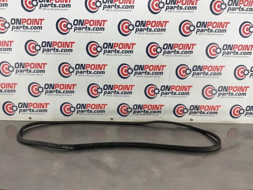 2006 BMW 330i E90 Sedan Trunk Weatherstrip Seal OEM 12BF1EI Clutch
