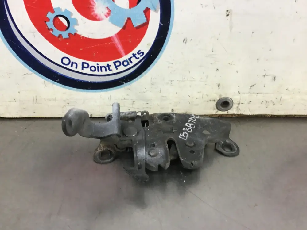 2003 Nissan 350Z Hood Latch OEM 15BB7DC