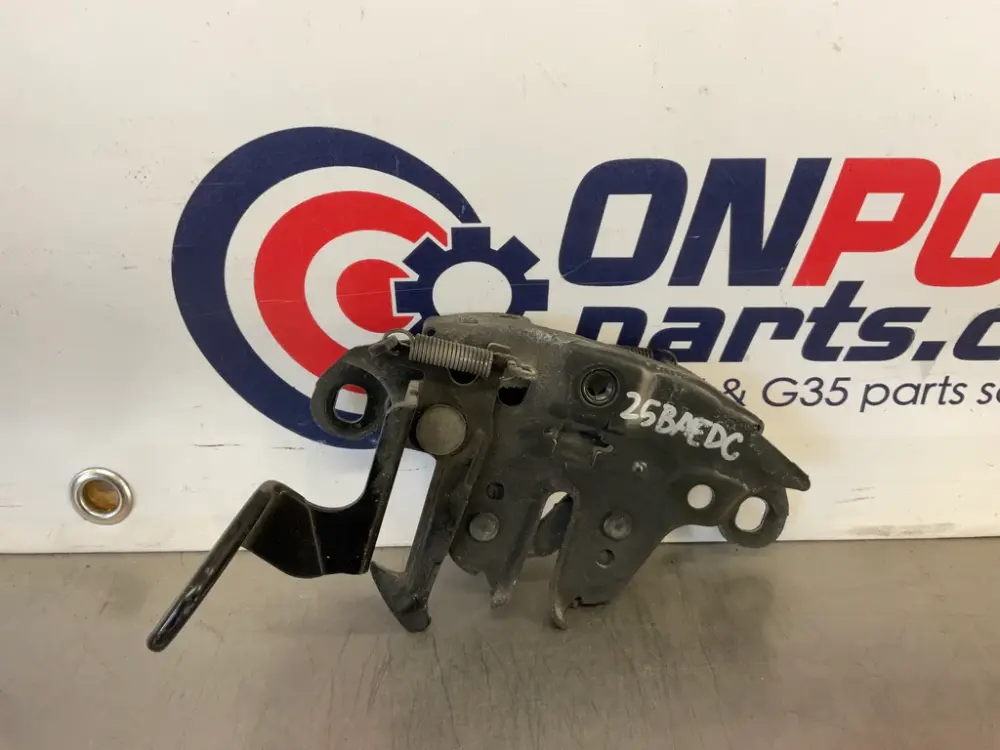 2005 Nissan 350Z Hood Latch OEM 25BAEDC