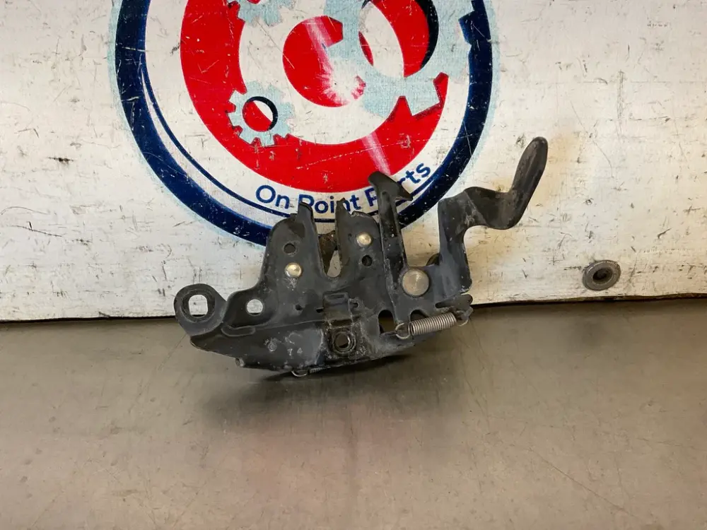 2007 Nissan 350Z Hood Latch OEM 15BI8DC