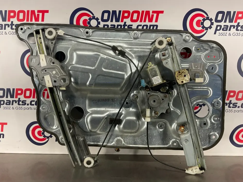 2003 Infiniti G35 Passenger Window Regulator Motor Assembly 80730 OEM 11BJRD3 Dorman