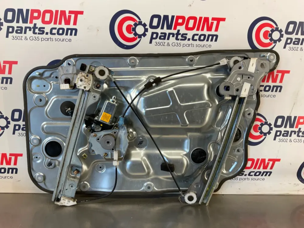 2004 Nissan 350Z Driver Left Window Regulator Motor Assembly 80731 OEM 14BEQE3