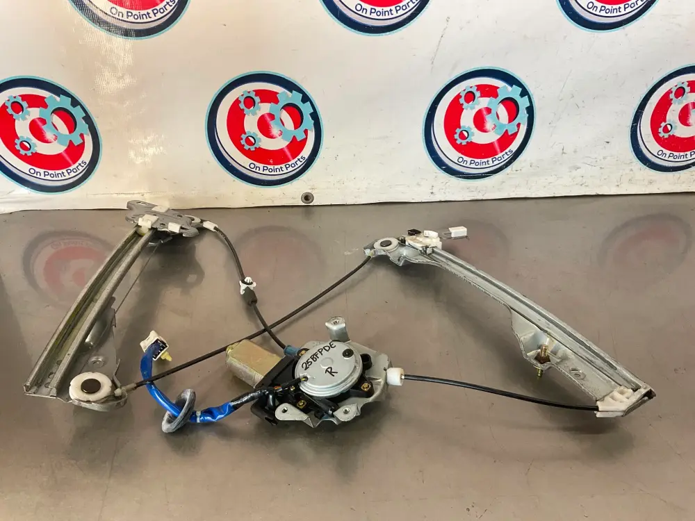 03-09 Nissan 350Z Passenger Right Window Regulator Motor 80720CD011 OEM 25BFPDE SUVs and Trucks