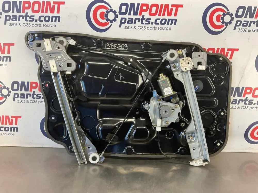 03-09 Nissan 350Z Passenger Right Window Regulator Motor 80720CD011 OEM 13BEBE3 SUVs and Trucks