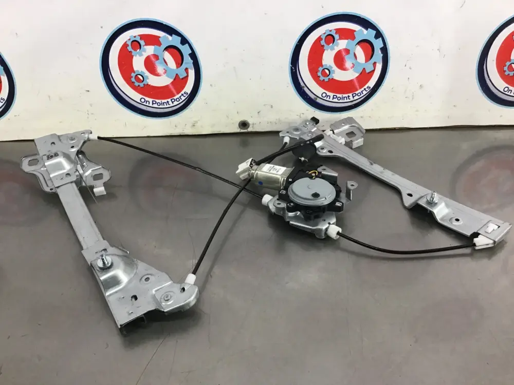 2005 Nissan 350Z Driver Left Window Regulator Motor OEM 0BF3CA Sedan Models