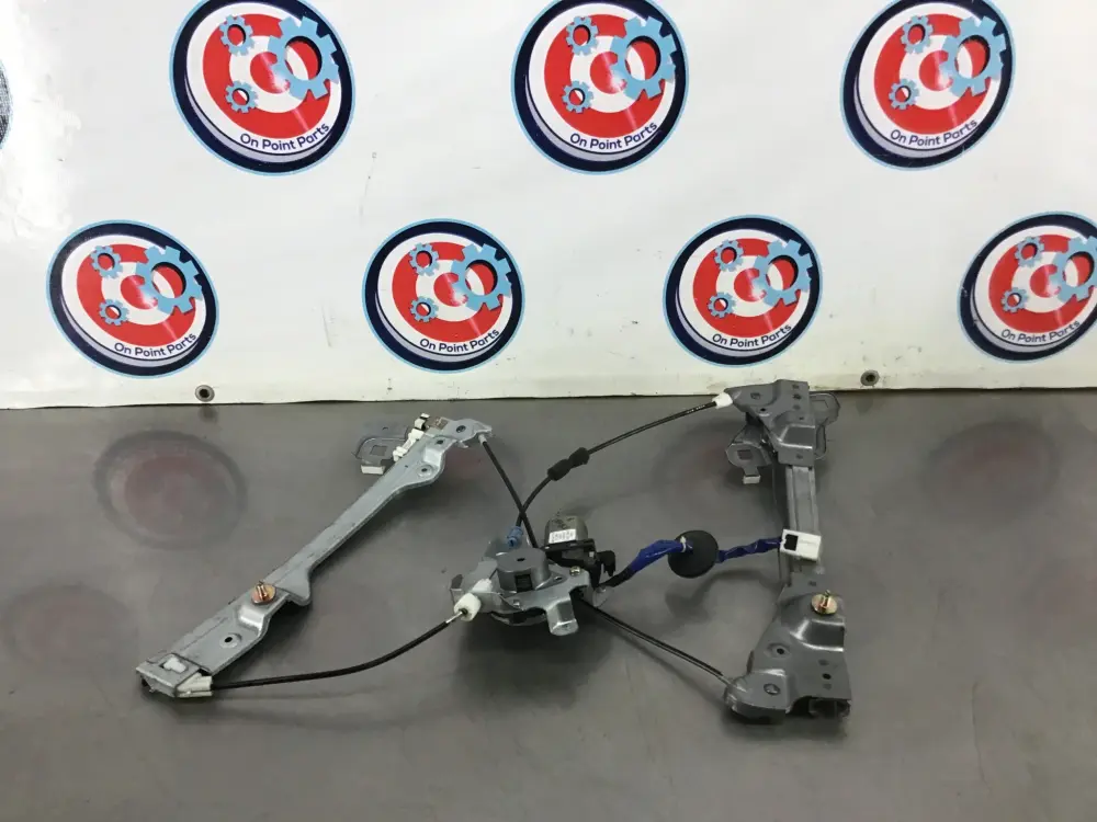 2005 Nissan 350Z Passenger Right Window Regulator Motor 80730 OEM 0BF8CE