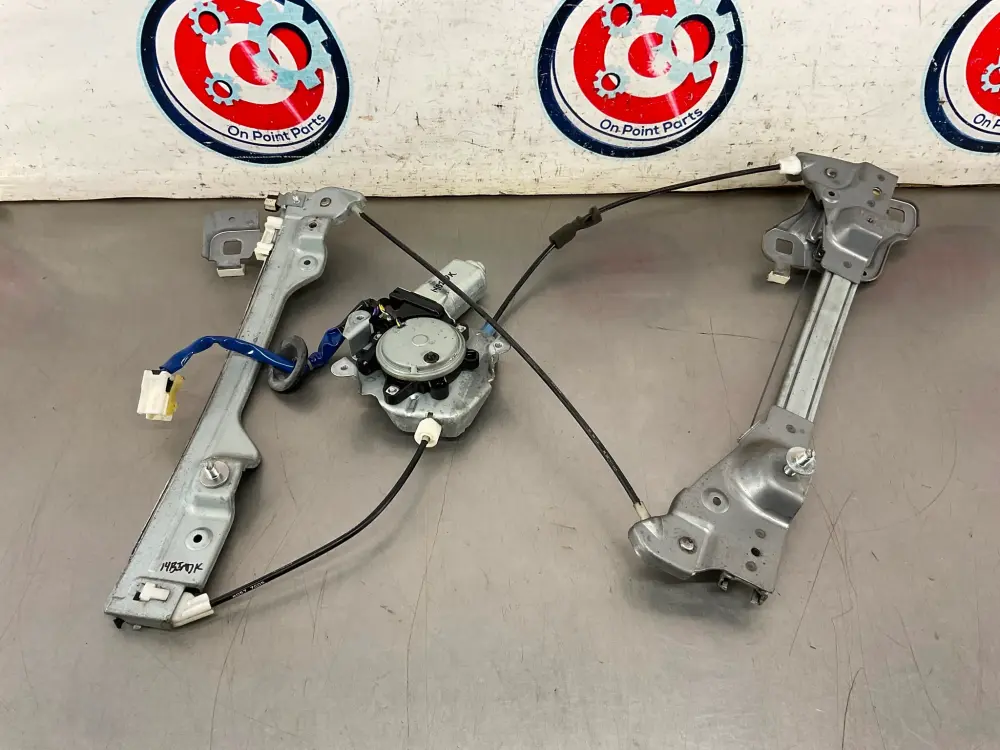 2007 Nissan 350Z Passenger Right Door Window Regulator Motor OEM 14BIMDE Mounting Hardware