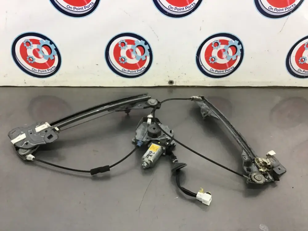 2008 Nissan 350Z Driver Left Window Regulator Motor 80731 OEM 21BCCDA