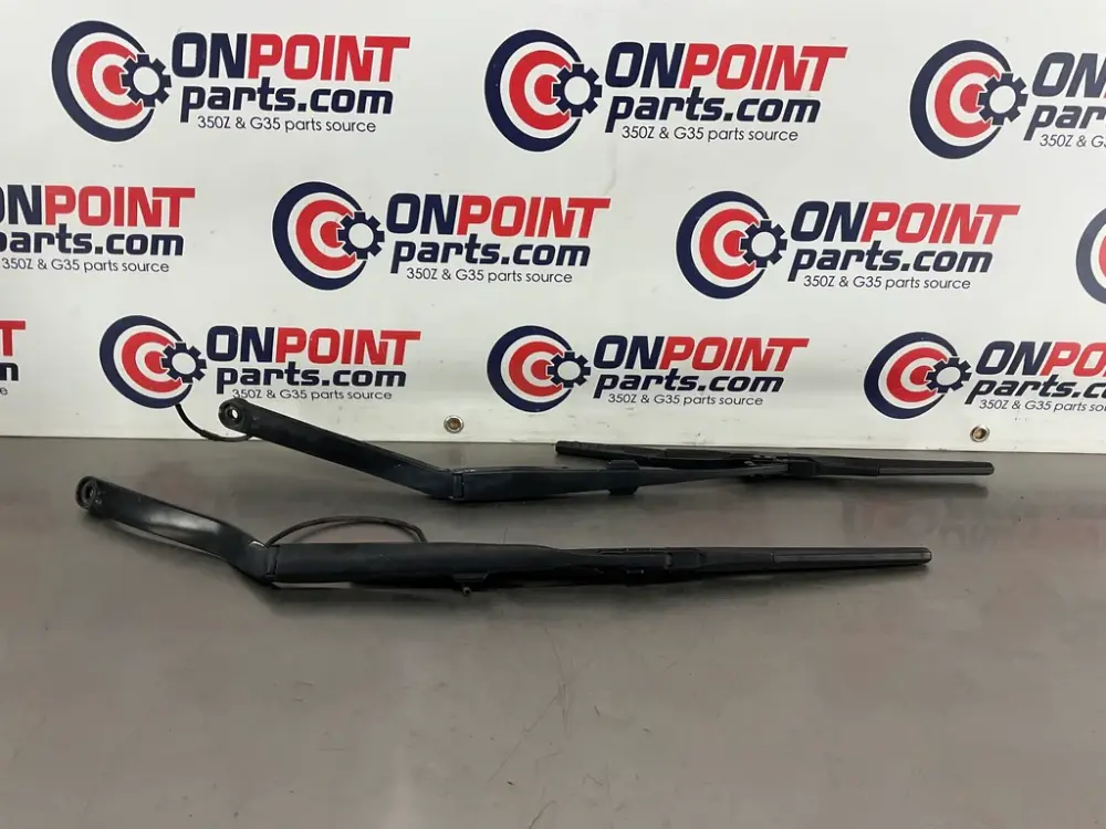2005 Nissan 350Z Windshield Wiper Arms OEM 25BAED3