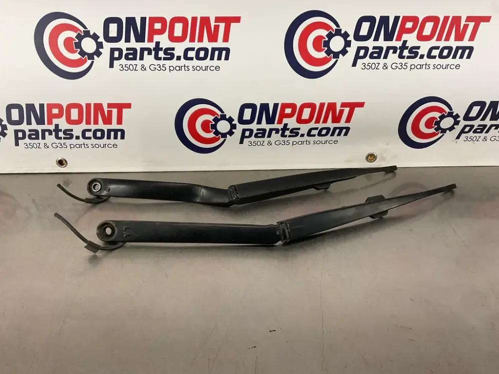 2006 Nissan 350Z Left Right Windshield Wiper Arms OEM 12BI3DG