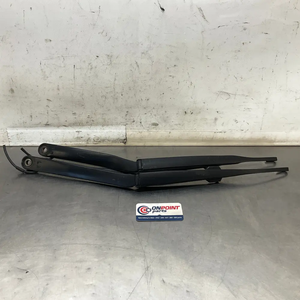 2004 Nissan Z33 350Z Front Windshield Wiper Arms Oem 24Bbqgi