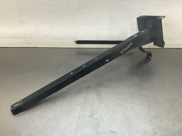 08-15 Infiniti G37/Q60 Coupe Center Core Support Bracket Oem 62550JK00A 22BD8GI