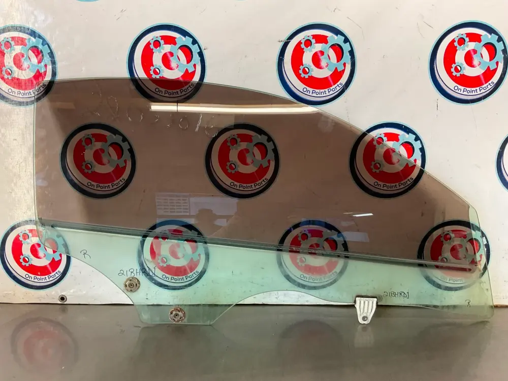2004 Infiniti G35 Passenger Right Toned Door Window Glass OEM 21BHRD1