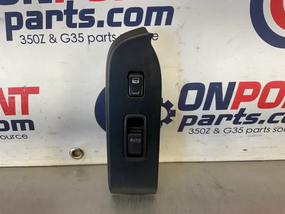 03-06 Infiniti G35 Sedan Right FR Door Lock Window Switch 25411AM600 OEM 15BDDEE