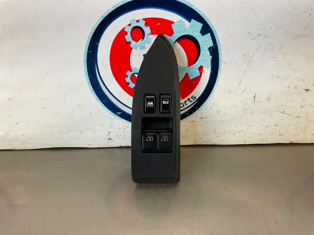2004 Infiniti G35 Driver Interior Master Door Window Lock Switch OEM 21BHRDA