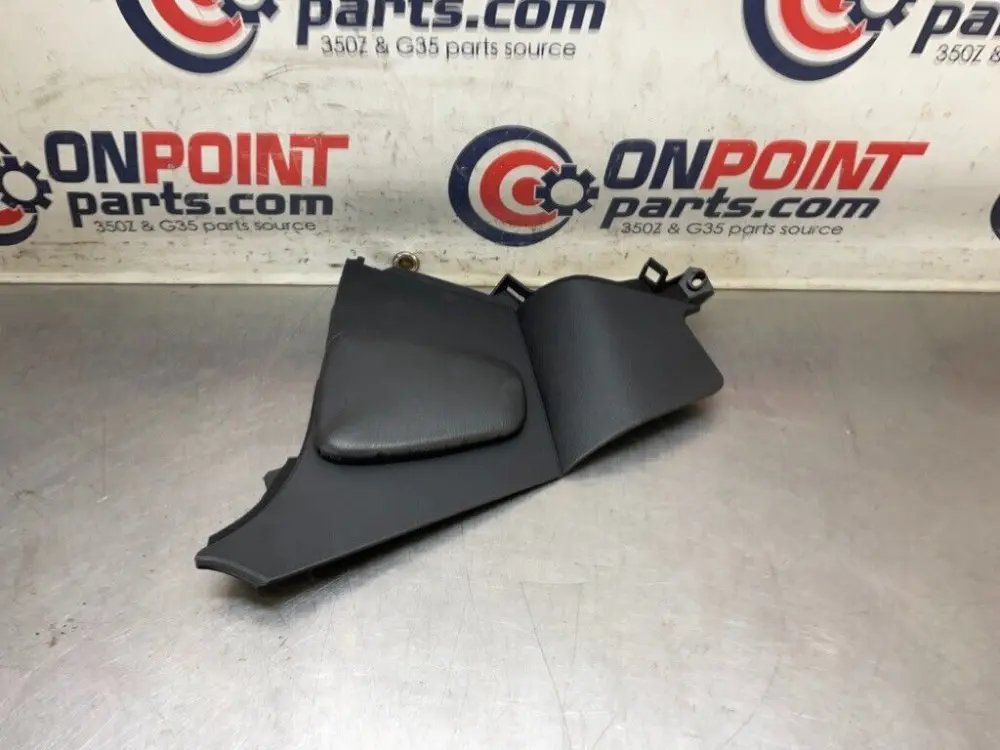 2004 Nissan Z33 350Z Passenger Center Console Knee Panel Oem 25Bdqfe