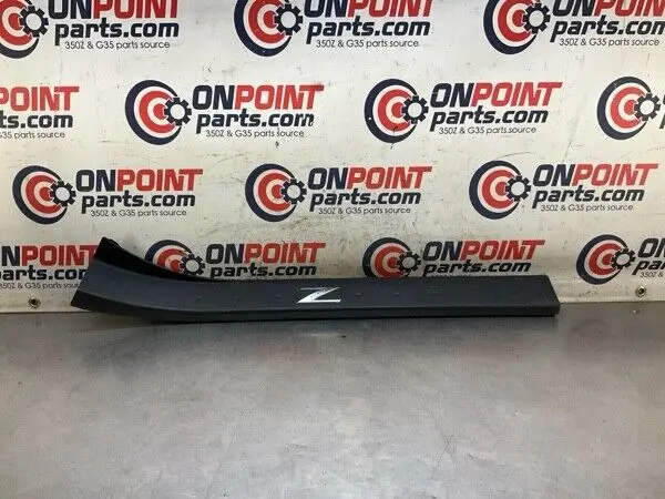 2005 Nissan Z33 350Z Passenger Door Threshold Kick Plate Trim Oem 22Bg3F7